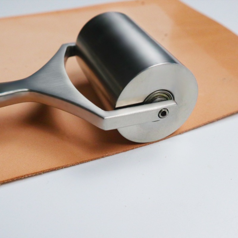 Hand‑use Leather Creasing Roll - đánh giá và giá Leatherwork Hand Press